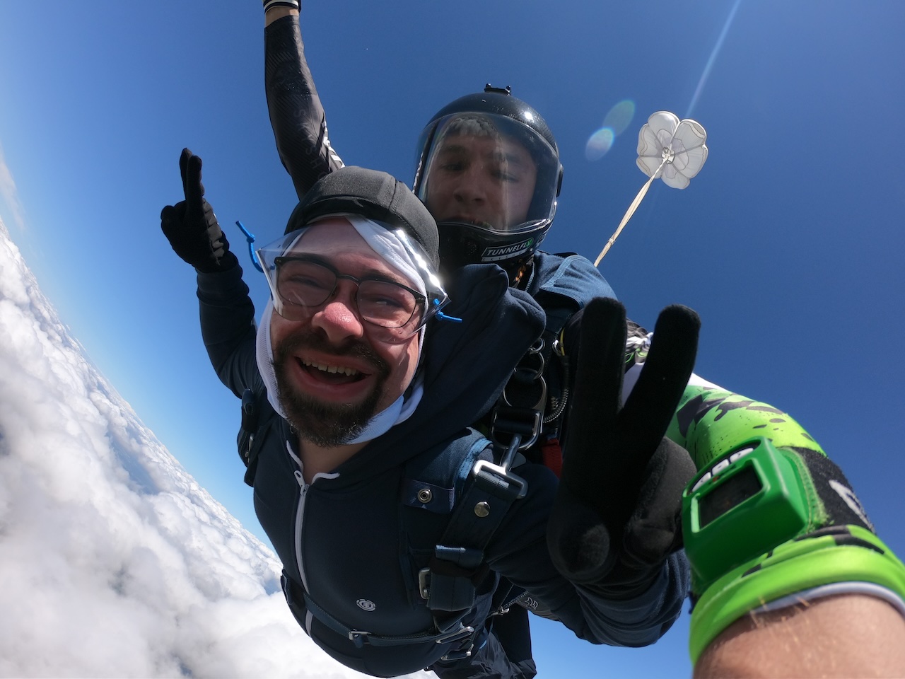 Christoph beim Fallschirmsprung